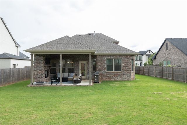 3758 W Dahlia Way, Fayetteville, AR 72704