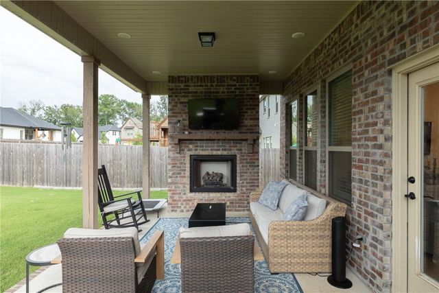 3758 W Dahlia Way, Fayetteville, AR 72704