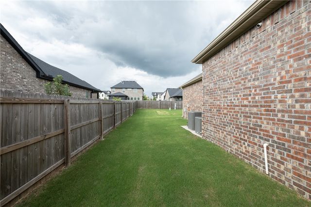 3758 W Dahlia Way, Fayetteville, AR 72704