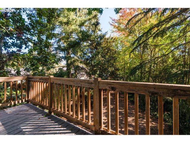 1355 Sw RUSS Ln, Mc Minnville, OR 97128