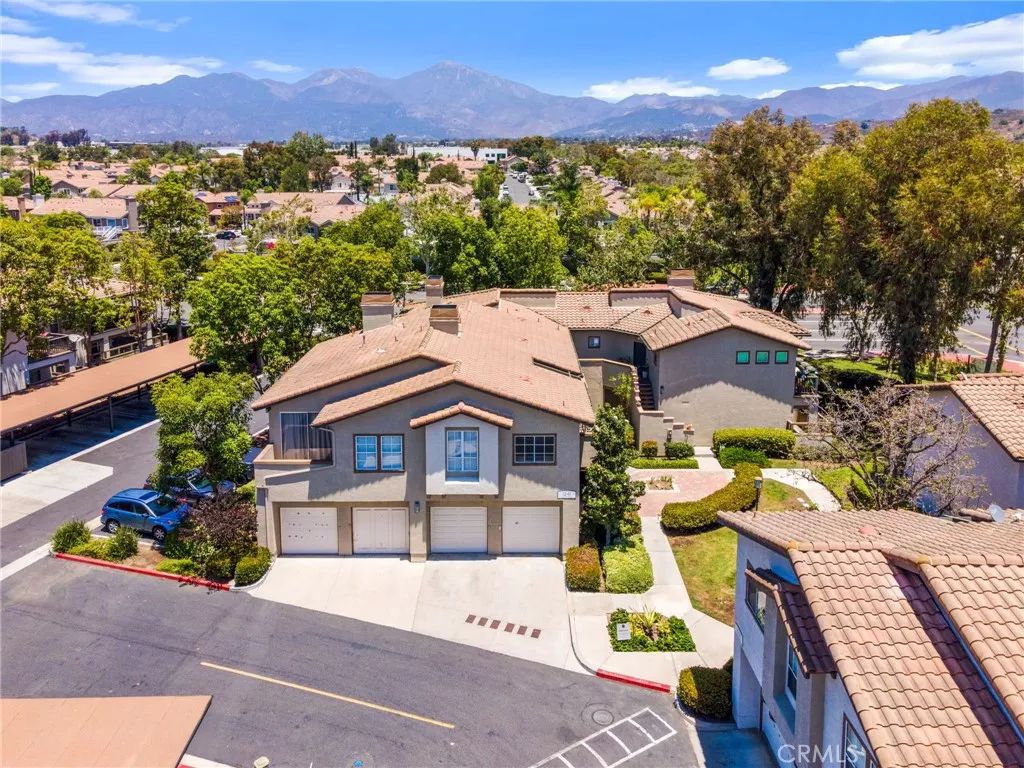 42 Via Contento, Rancho Santa Margarita, CA 92688