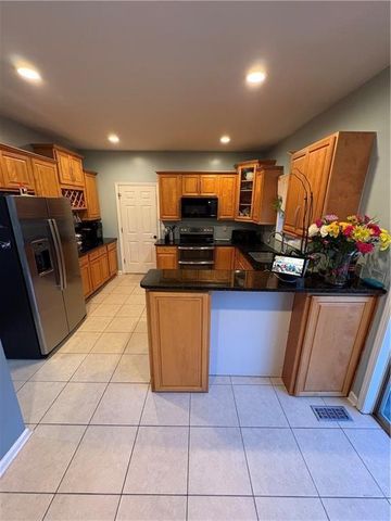 1951 Bergerac SW Court, Marietta, GA 30008