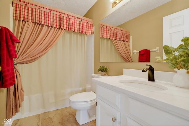 7755 Carly Court, Fishers, IN 46038