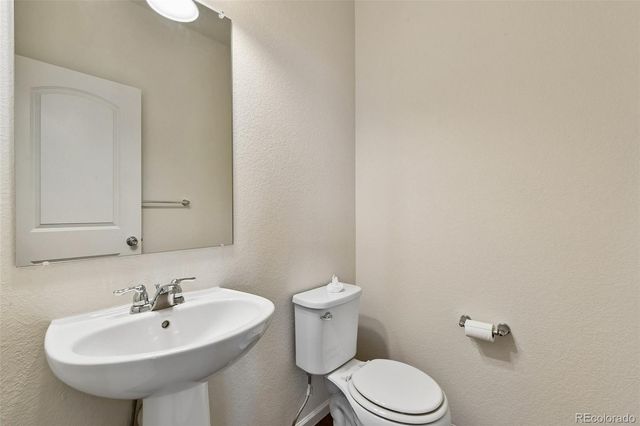 9205 E Prairie Meadow Drive, Denver, CO 80238
