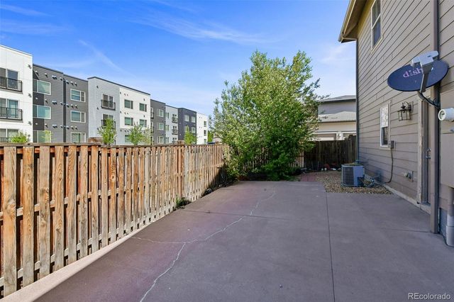 9205 E Prairie Meadow Drive, Denver, CO 80238