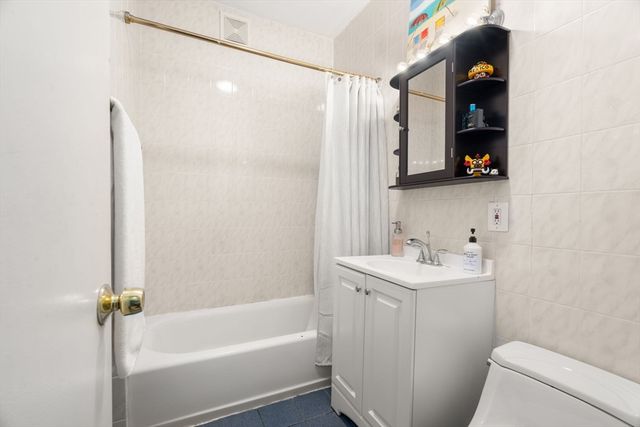 1404 Commonwealth Ave 17, Boston, MA 02135