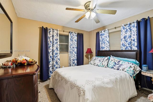 3398 NW 212th St, Miami Gardens, FL 33056