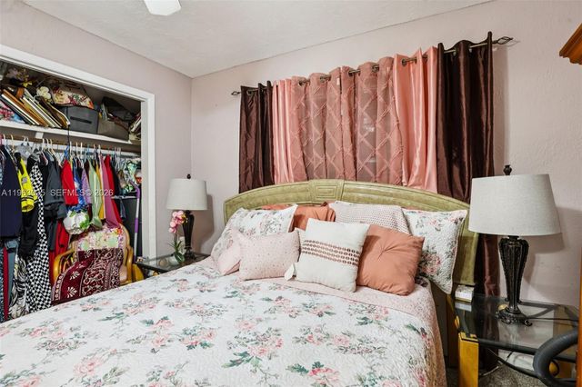 3398 NW 212th St, Miami Gardens, FL 33056