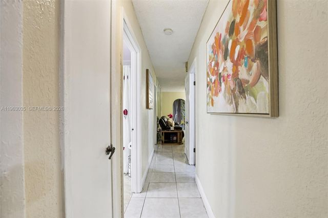 3398 NW 212th St, Miami Gardens, FL 33056