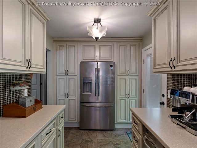 1108 Montrose Drive, South Charleston, WV 25303