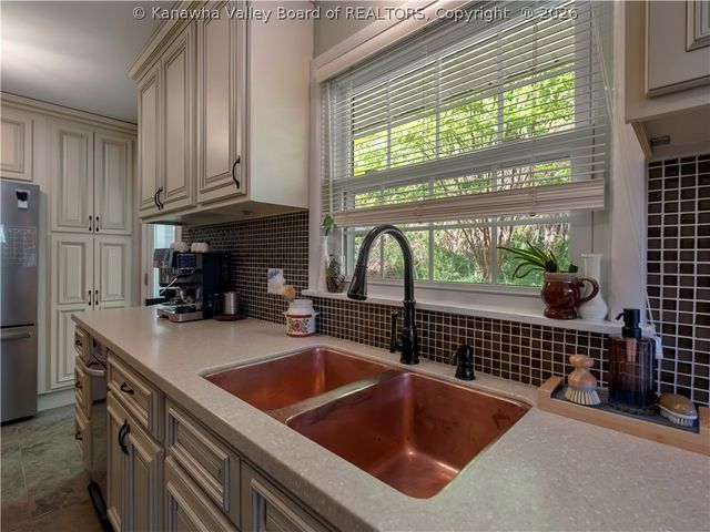 1108 Montrose Drive, South Charleston, WV 25303