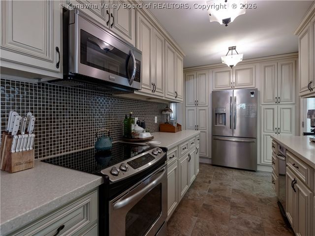 1108 Montrose Drive, South Charleston, WV 25303