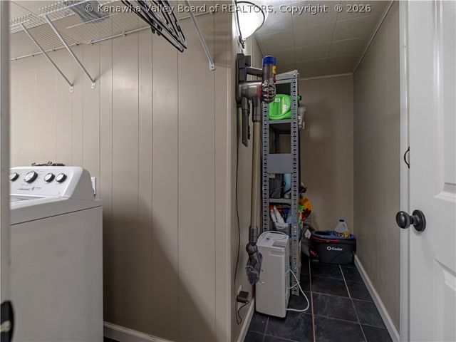1108 Montrose Drive, South Charleston, WV 25303