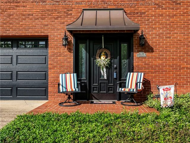 1108 Montrose Drive, South Charleston, WV 25303