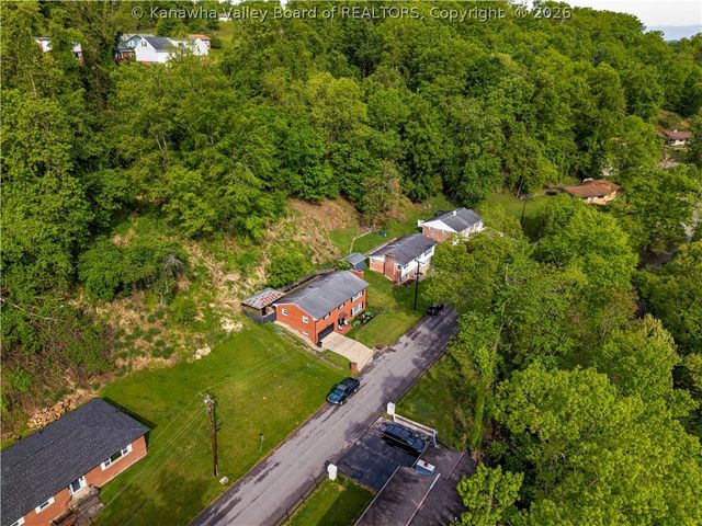 1108 Montrose Drive, South Charleston, WV 25303