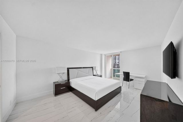 100 Bayview Drive 1908, Sunny Isles Beach, FL 33160