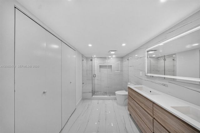 100 Bayview Drive 1908, Sunny Isles Beach, FL 33160