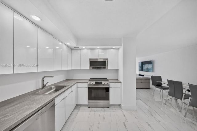 100 Bayview Drive 1908, Sunny Isles Beach, FL 33160