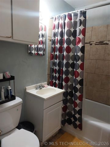 6203 E King Street, Tulsa, OK 74115