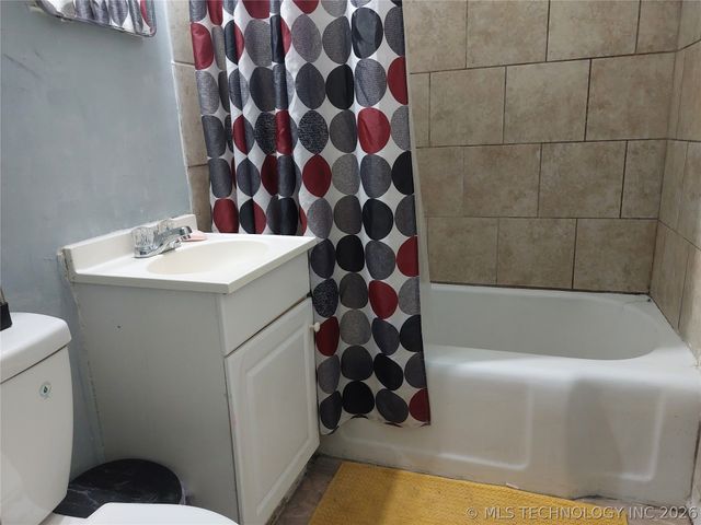 6203 E King Street, Tulsa, OK 74115