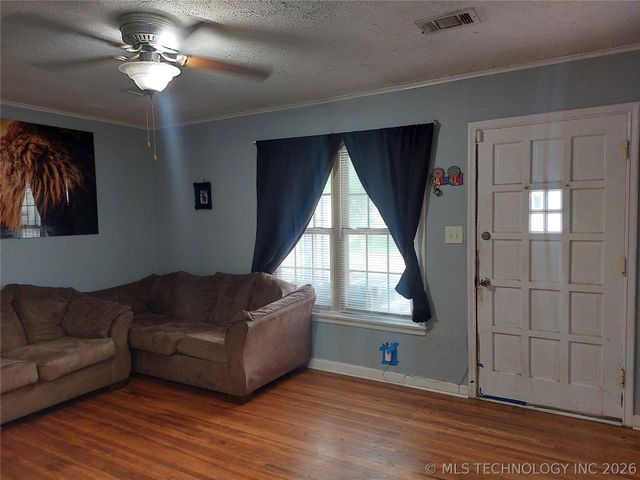 6203 E King Street, Tulsa, OK 74115