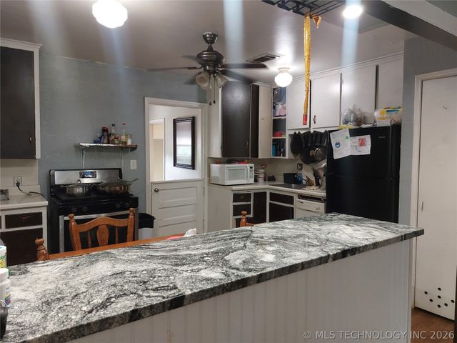 6203 E King Street, Tulsa, OK 74115