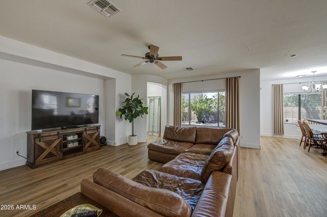 5434 W HARWELL Road, Laveen, AZ 85339
