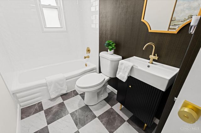 25 Lucy Run Road, Batavia Twp, OH 45102