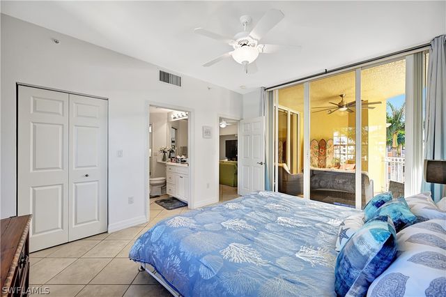 410 Bayfront PL 2409, Naples, FL 34102