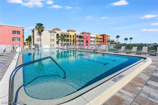 410 Bayfront PL 2409, Naples, FL 34102