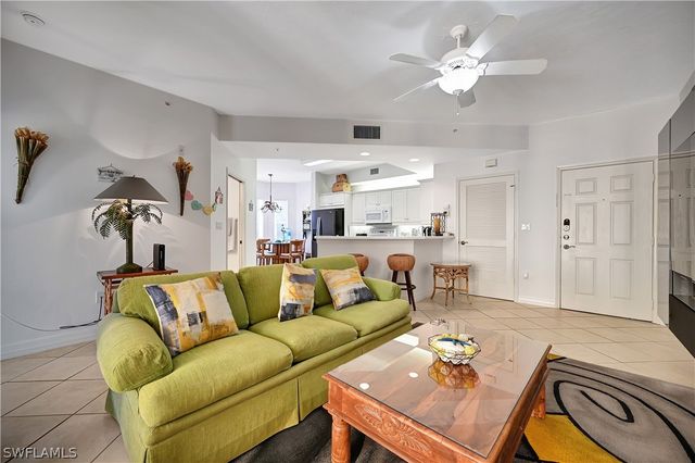 410 Bayfront PL 2409, Naples, FL 34102