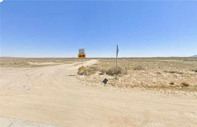 18500 E Avenue N, Lancaster, CA 93535