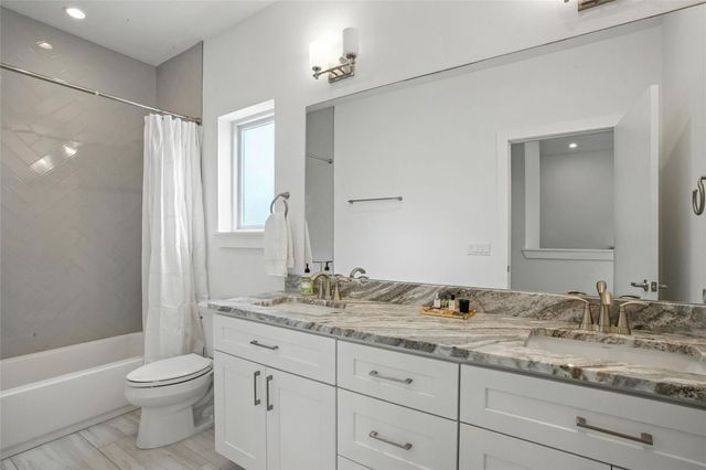 5402 Woodrow Ave B, Austin, TX 78756