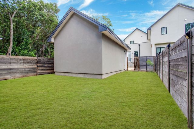 5402 Woodrow Ave B, Austin, TX 78756