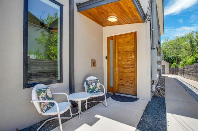 5402 Woodrow Ave B, Austin, TX 78756