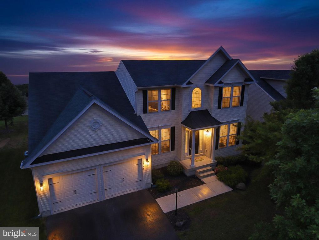 Image 2 of property listing at 14007 VINTAGE LN, Accokeek, MD 20607