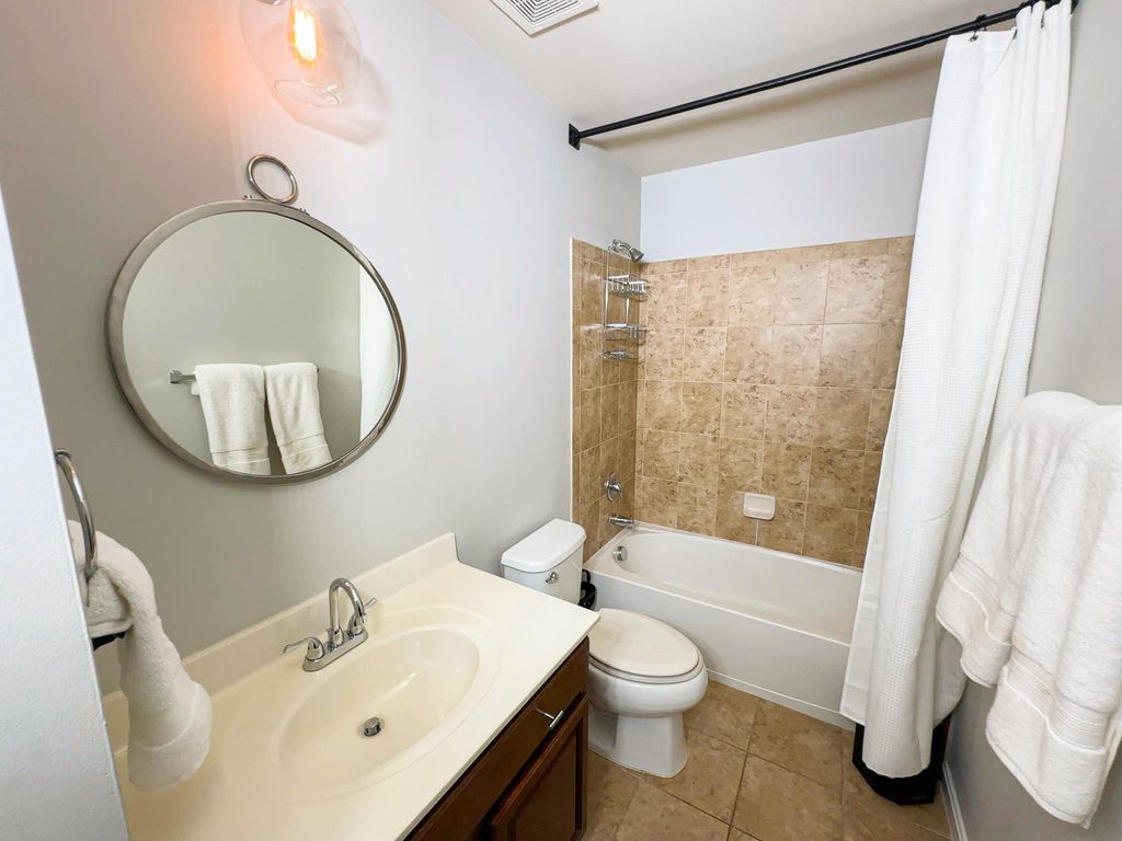 Image 37 of property listing at 14007 VINTAGE LN, Accokeek, MD 20607