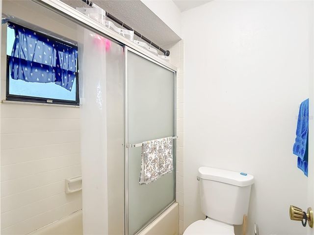 5937 FOREST LANE, Zephyrhills, FL 33542