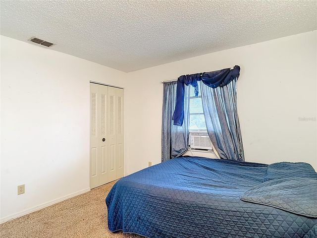 5937 FOREST LANE, Zephyrhills, FL 33542