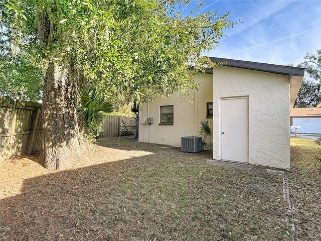 5937 FOREST LANE, Zephyrhills, FL 33542