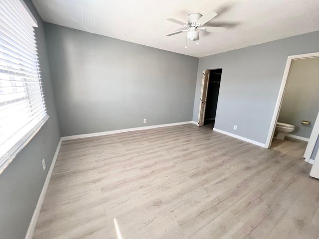 3550 NW 8th Avenue 612, Pompano Beach, FL 33064