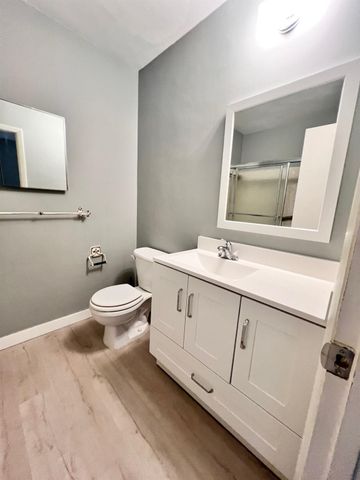 3550 NW 8th Avenue 612, Pompano Beach, FL 33064