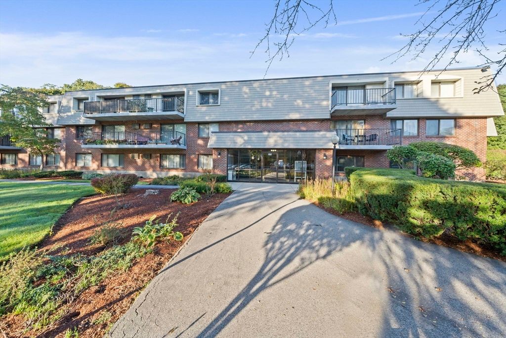 575 Broad St 305, Weymouth, MA 02189