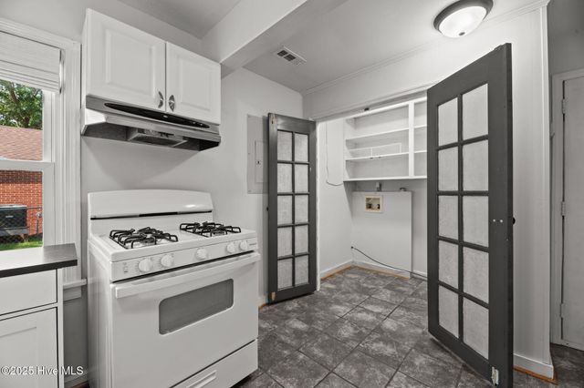 822 Chattawka Lane, New Bern, NC 28560