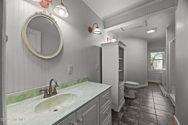 822 Chattawka Lane, New Bern, NC 28560