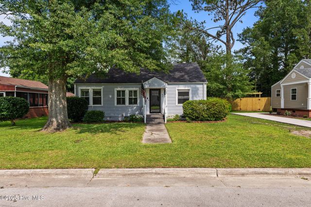 822 Chattawka Lane, New Bern, NC 28560