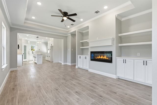 420 E Ball Street, Tom Bean, TX 75491