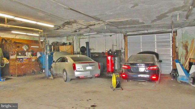 1622 W PASSYUNK AVE, Philadelphia, PA 19145