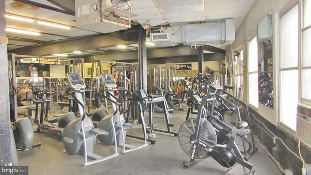 1622 W PASSYUNK AVE, Philadelphia, PA 19145