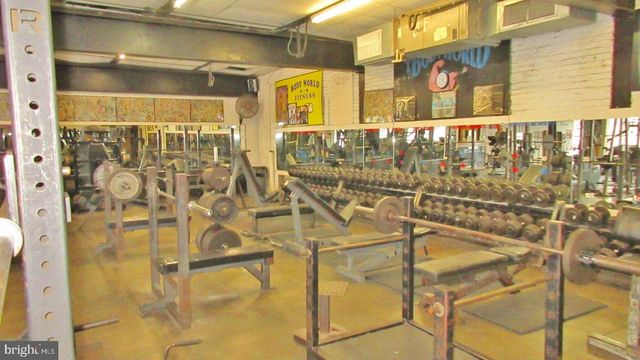 1622 W PASSYUNK AVE, Philadelphia, PA 19145